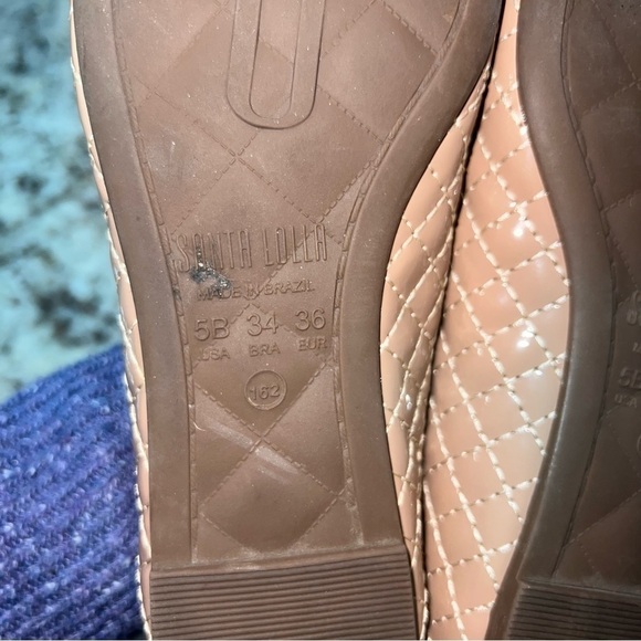 Santa Lolla Tan Quilted Pointed Toe Flats With Bowtie Size 5B - Picture 3 of 10